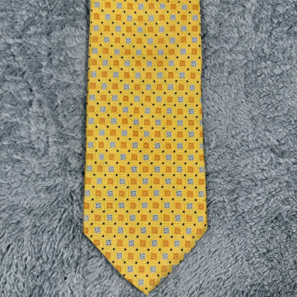 Brooks Brothers 346 Stain Resistant Yellow Geometric All Over Print Silk Men Tie